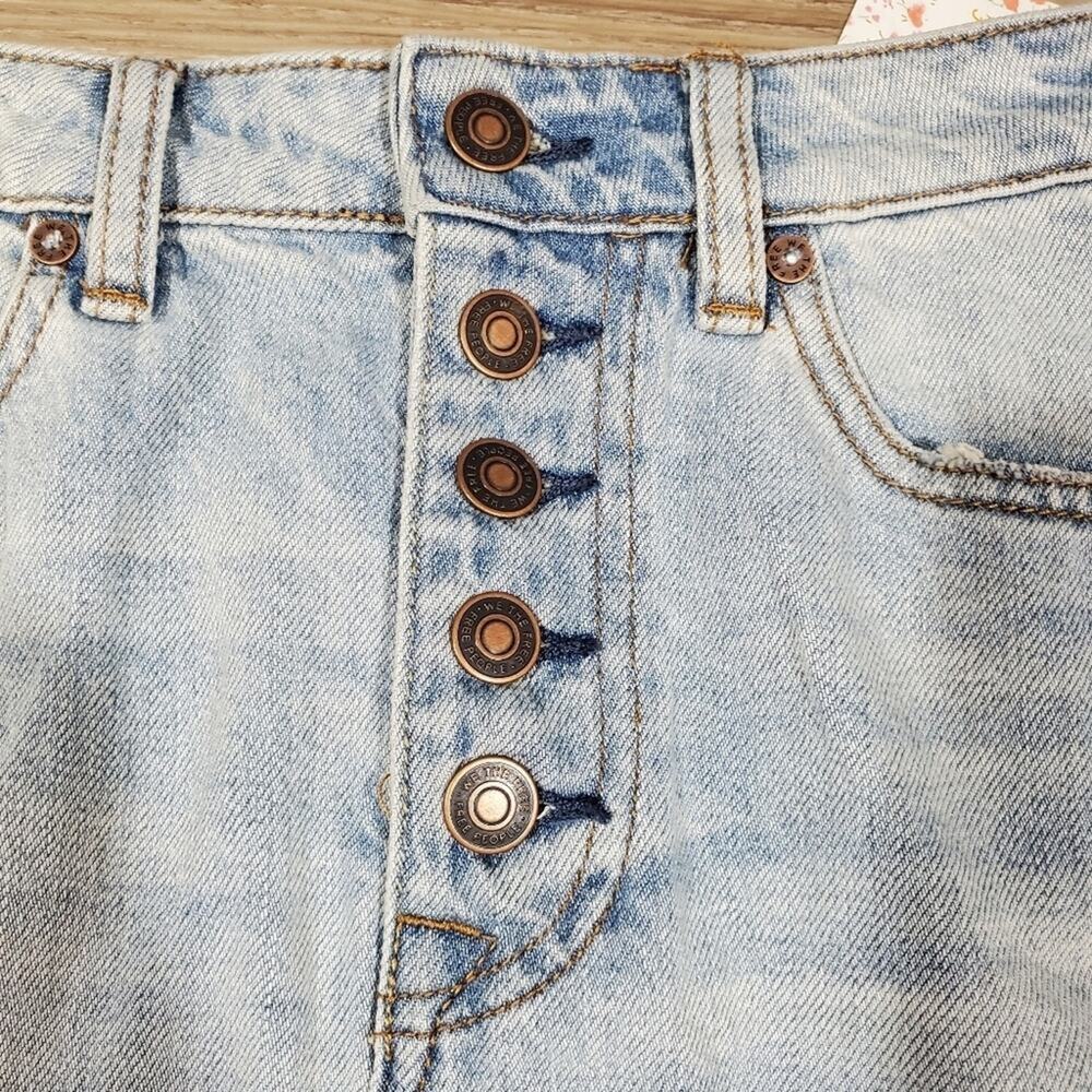 Free People Denim Mini Skirt Light Wash Distressed Button Fly Raw Hem High Rise - Picture 10 of 11